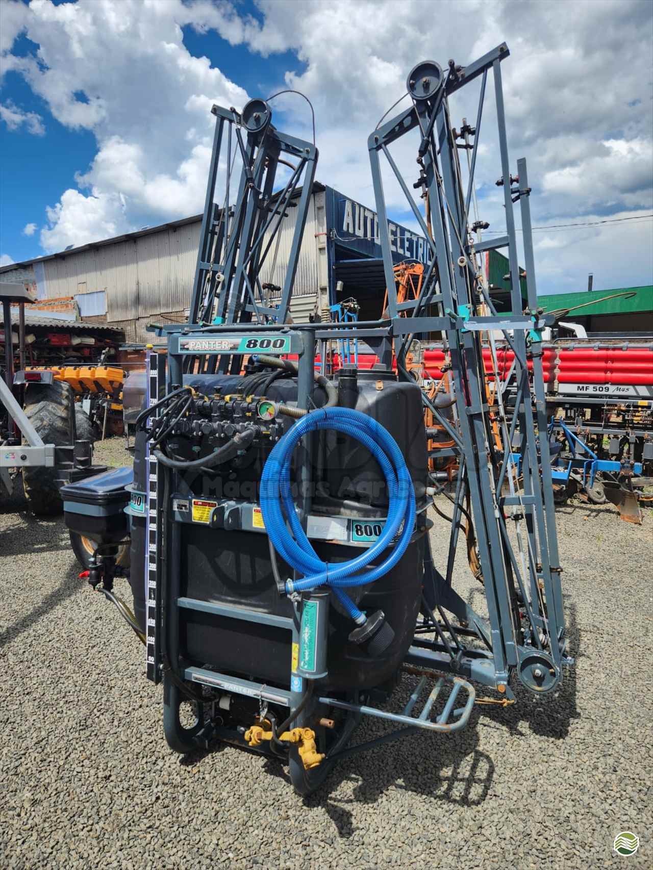 PULVERIZADOR PANTER PANTER 800 Acoplado Hidráulico Sabiá Máquinas Agrícolas IRATI PARANÁ PR